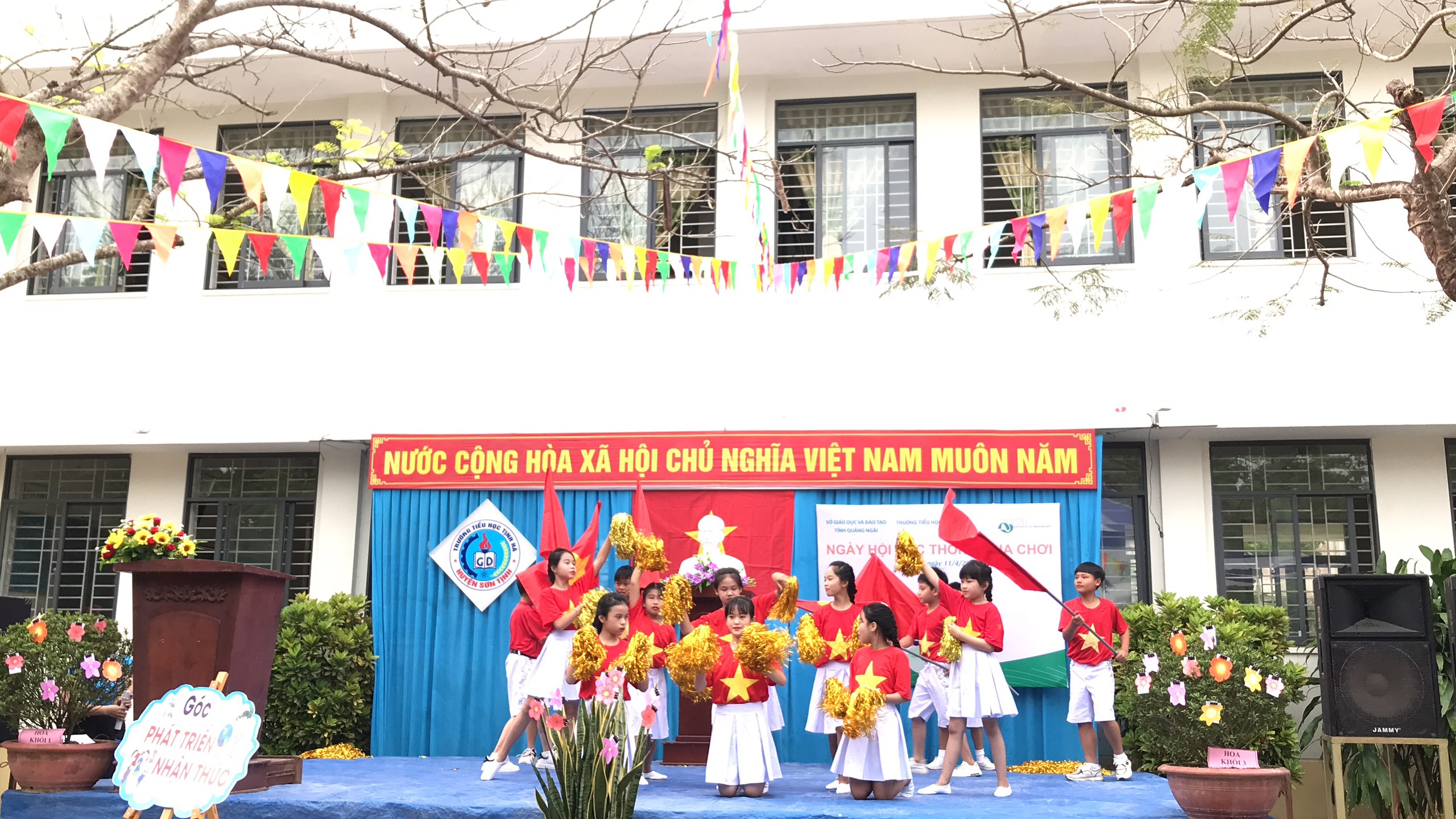 Ngày hội “Học thông qua chơi” kích thích sự sáng tạo ở học sinh tiểu học